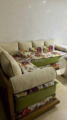 Salon 6 places en très bon état 