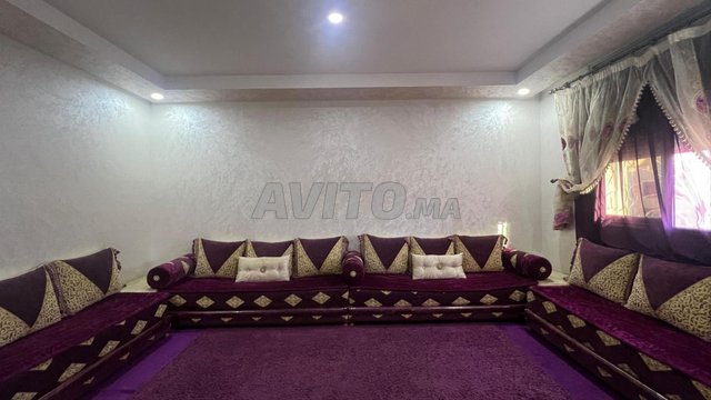 Salon marocain en excellent état à vendre