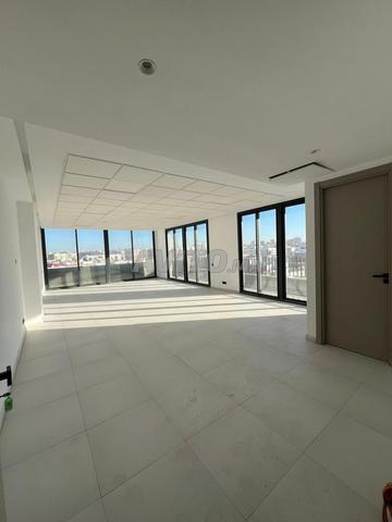 Bureau au 7ème étage à vendre, sans vis-à-vis - 2