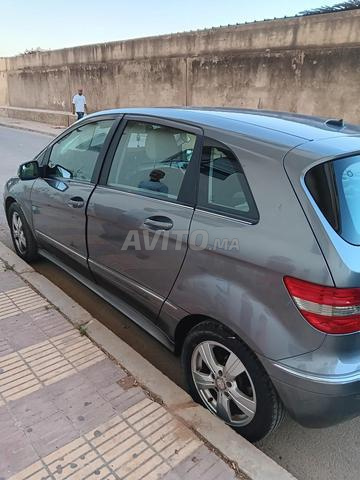 Mercedes série B200 modèles 2010 dédouaner en 2017 - 2