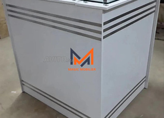 BUREAU COMPTOIR D'ACCUEIL AVEC RETOUR ET CAISSON 