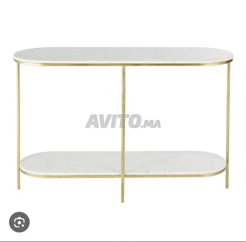 Console de la marque maison du monde en marbre