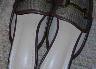 الاحذية اللوفر