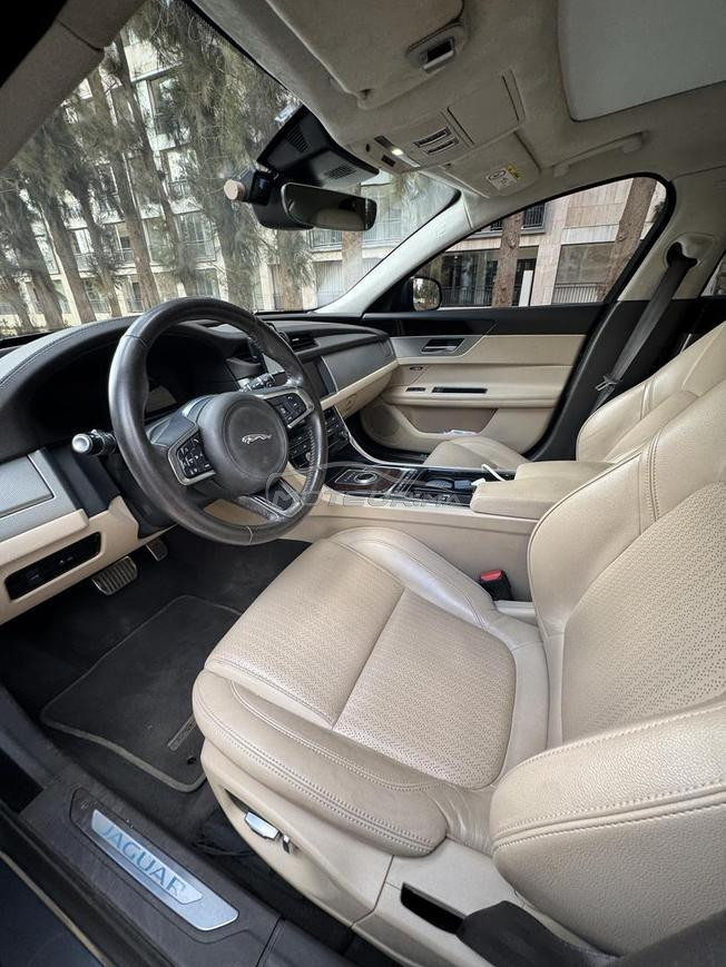 Jaguar XF Diesel Automatique 2018 à Rabat