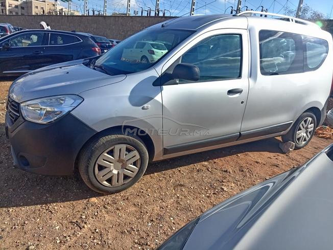 Dacia Dokker Diesel Manuelle 2018 à Salé