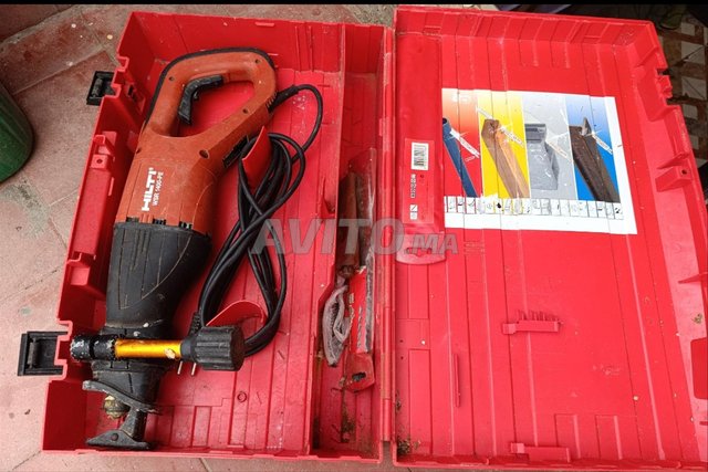 scie sauteuse sabre marque Hilti wsr1400pe