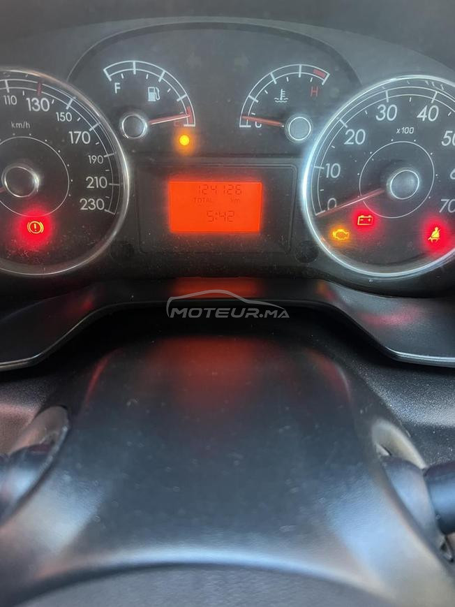 Fiat Punto Essence Manuelle 2016 à El Jadida
