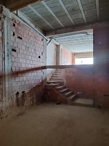 مرآب بمحفظة خلف CTM تطوان