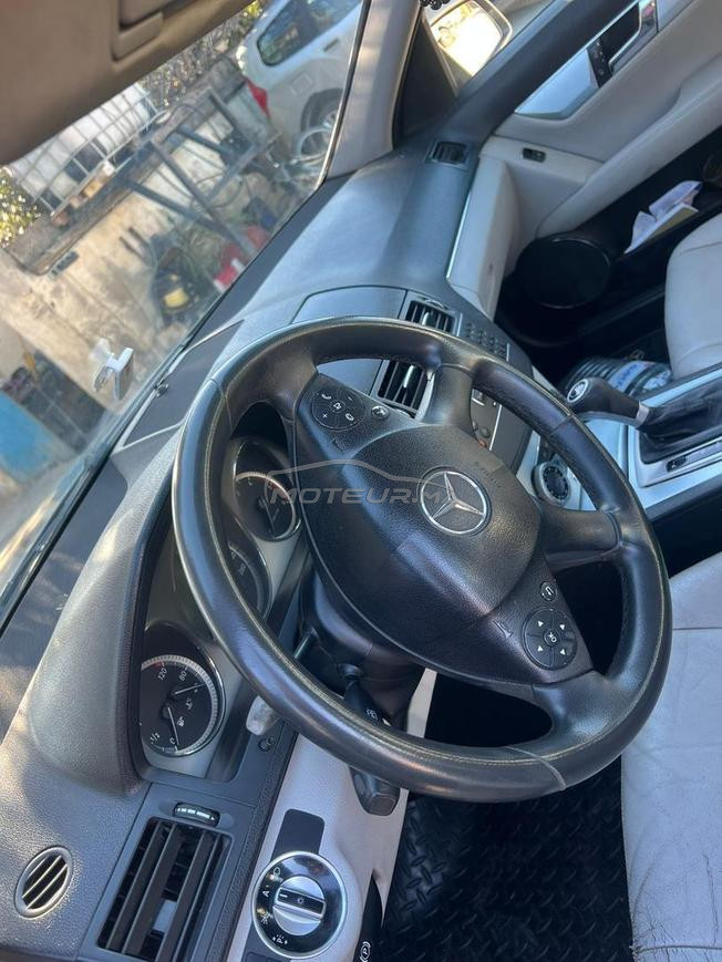 Mercedes-Benz 220 Diesel Automatique 2010 à Tanger
