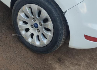 فورد فييسطا ديزل يدوي 2013 في الدار البيضاء