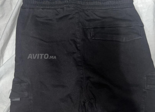 Pantalon cargo noir slim fit 
