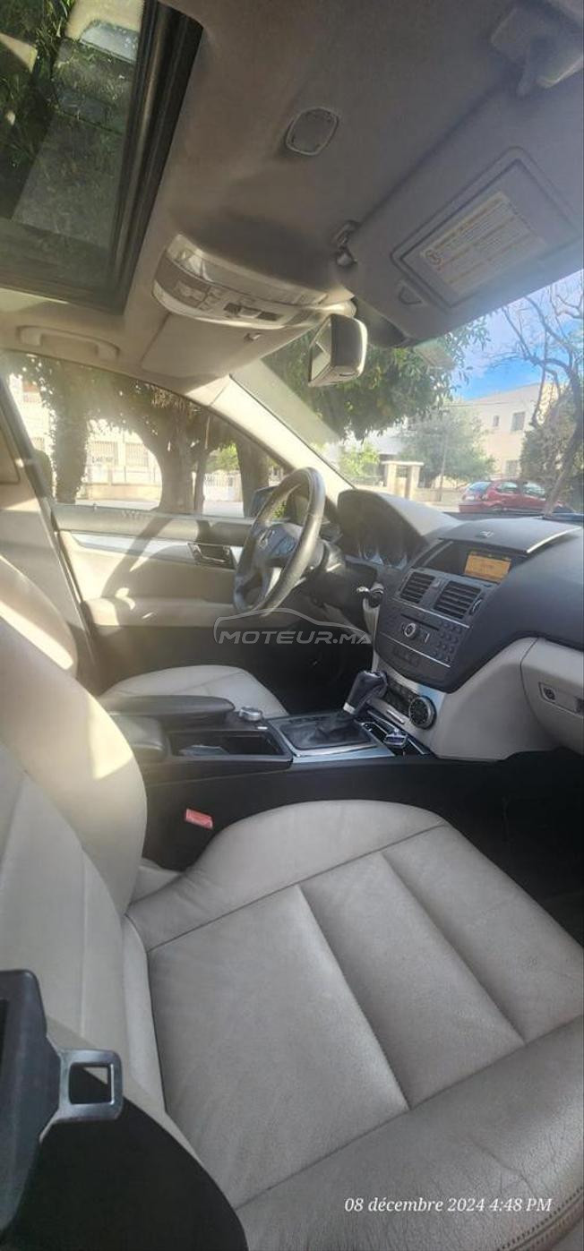 Mercedes-Benz 350 Diesel Automatique 2010 à Fès