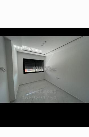 Appartement avec balcon dans un bâtiment avec ascenseur. Aide de l'État - 2