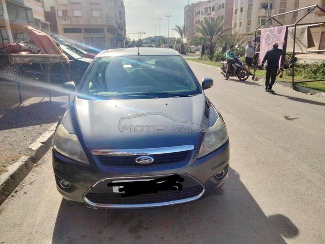 ford focus ghia berline 2010 
