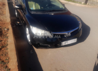 Honda Civic Berline Essence Manuelle 2008 à Rabat