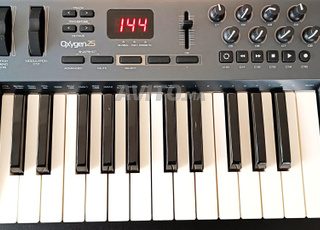 Clavier MIDI M-Audio Oxygen 25