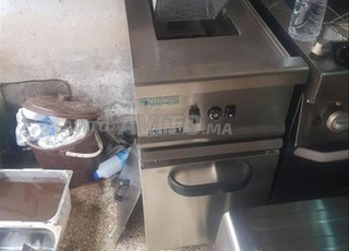 friteuse sur placard gaz 