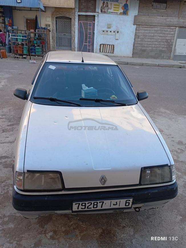 Renault 19