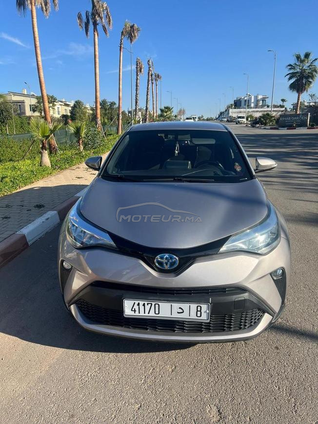 toyota ch-r en trés bonne état pour les serieux,