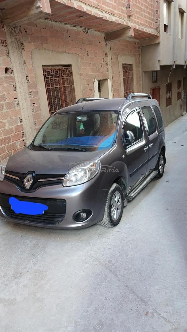 رونو كونغو ديزل يدوي 2015 في طنجة
