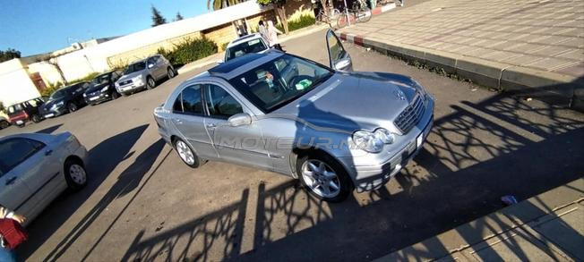 Mercedes-Benz  220 
