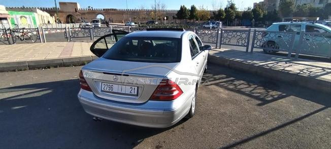 Mercedes-Benz  220 
