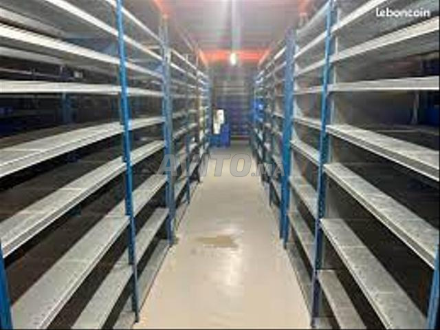 Étager de stockage et archivage 