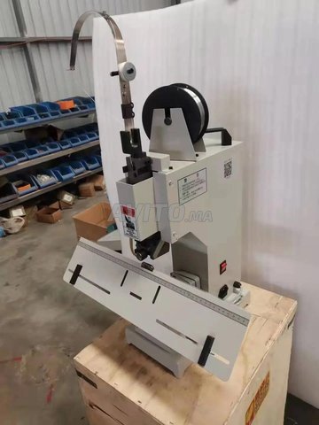 machine agrafeuse électrique automatique livre 