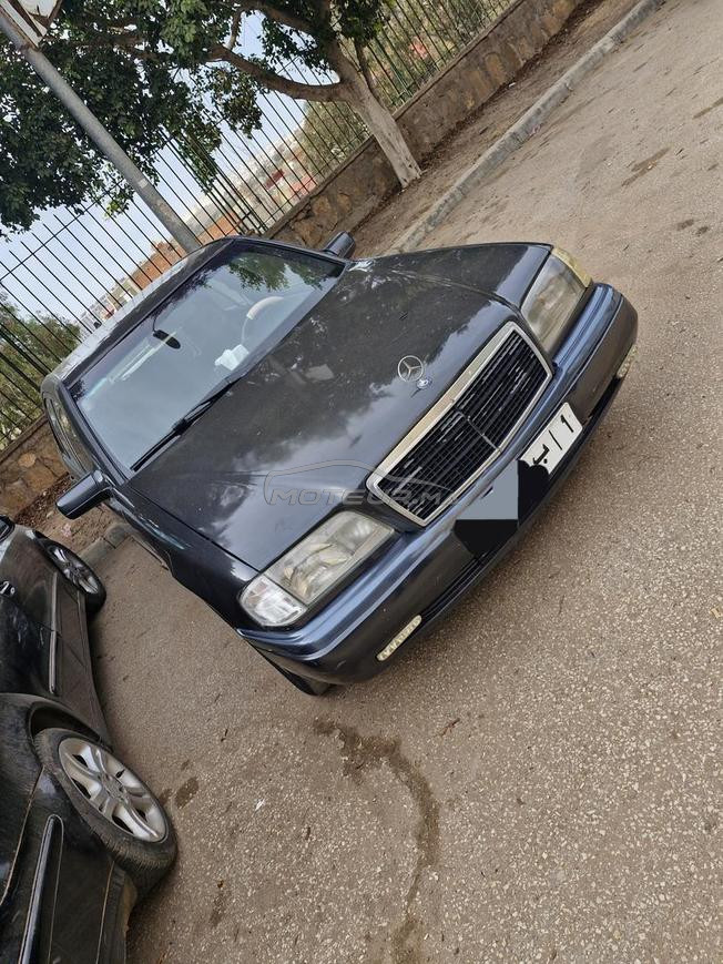 Mercedes-Benz 220 Diesel Manuelle 1994 à Salé