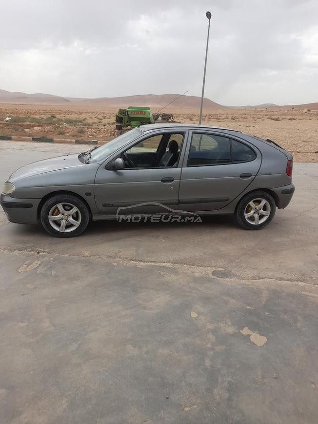 رونو ميغان ديزل يدوي 2001 في كيكو إفران