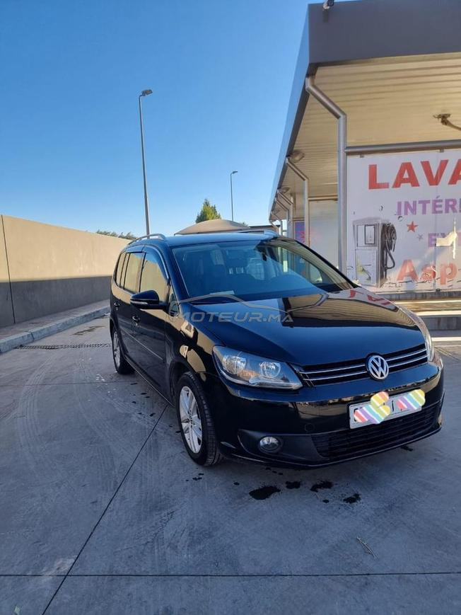 Volkswagen touran diwna 2015 model 2011