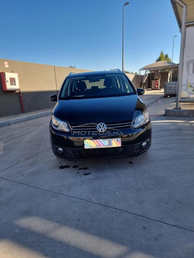 Volkswagen touran diwna 2015 model 2011