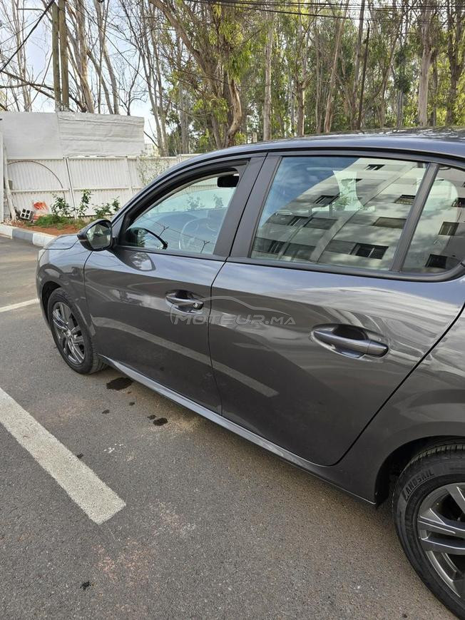 peugeot 208 automatique 130ch 2022