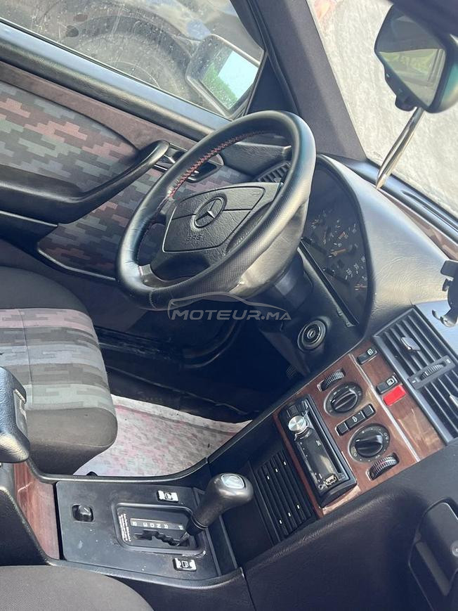 سيارة للبيع مرسديس c220  automatique 