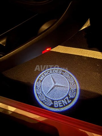 lumiere de projection au sol Mercedes
