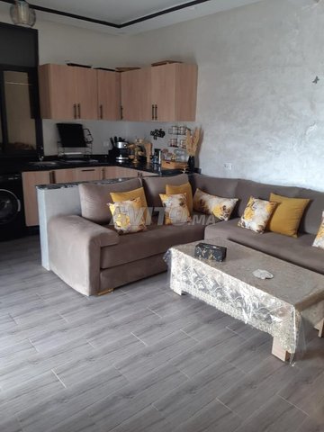 فيرمة للبيع على طريق رئيسية 