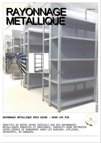 Étagères Métalliques - Robustes et Pratiques