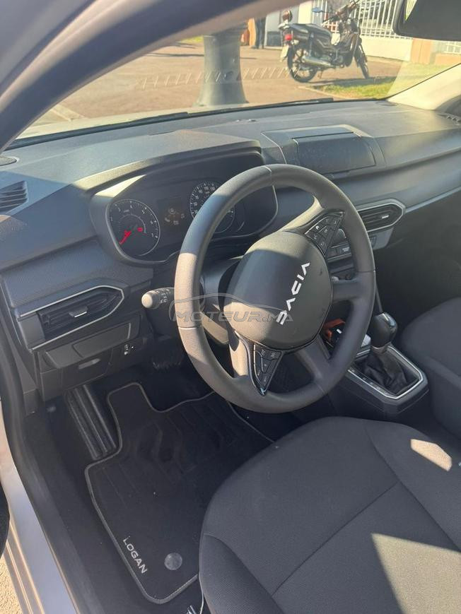 Dacia Logan Essence Automatique 2023 à Marrakech
