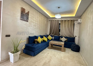 appartement propre acote la gar 