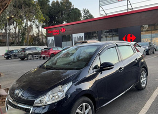 208 diesel en tres bon etat