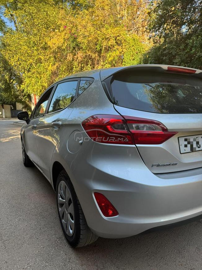 Ford fiesta diesel en excellent etat
