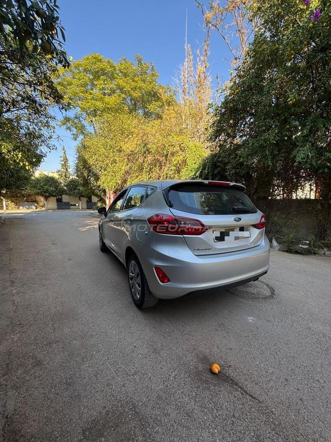 Ford fiesta diesel en excellent etat
