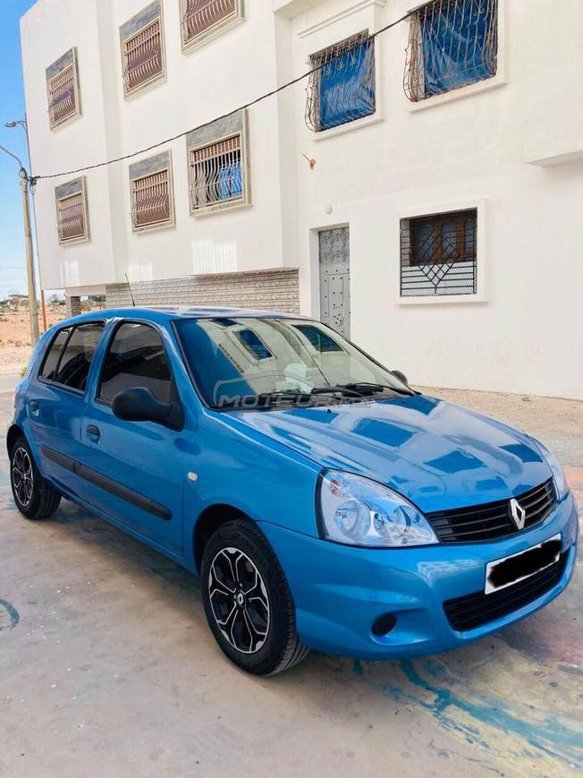 Renault Clio Essence Manuelle 2012 à Agadir