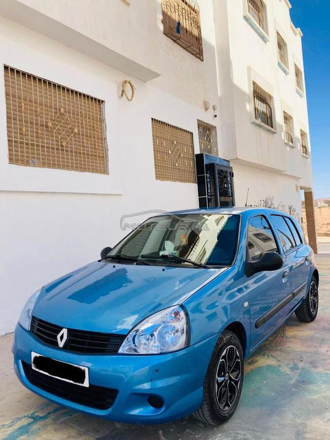Renault Clio Essence Manuelle 2012 à Agadir