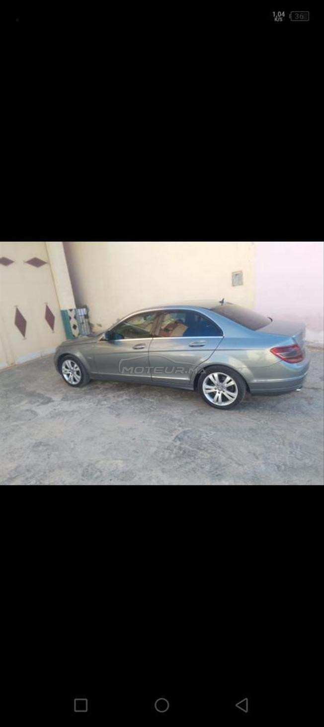 سيارة ميرسيدس 220CDI