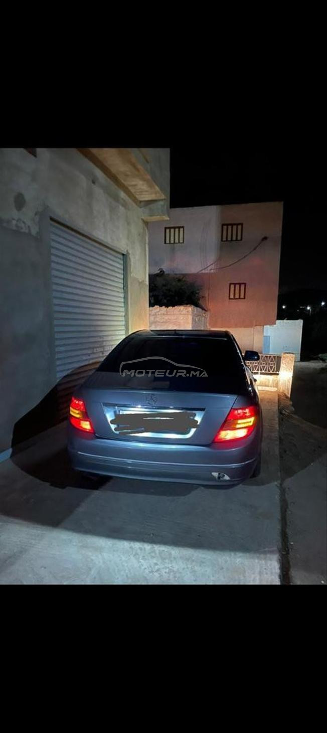 سيارة ميرسيدس 220CDI
