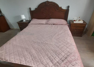 Chambre à coucher lit 2 places