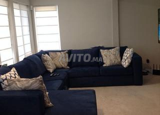 canapé en L bleu foncé