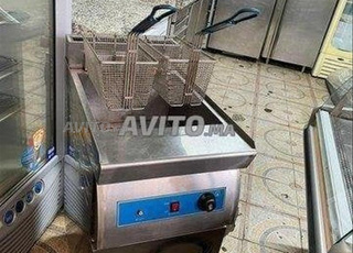 friteuse sur placard gaz 