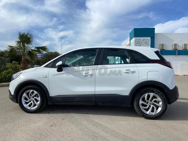 Opel Crossland X Diesel Manuelle 2019 à Tétouan - 2